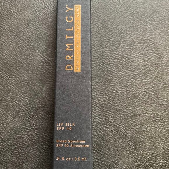 DRMTLGY Lip Silk SPF 40 - Tinted Lip Oil - Picture 2 of 4